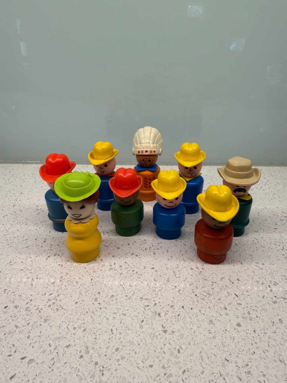 VINTAGE FISHER-PRICE LITTLE PEOPLE - Cowboys & Indians